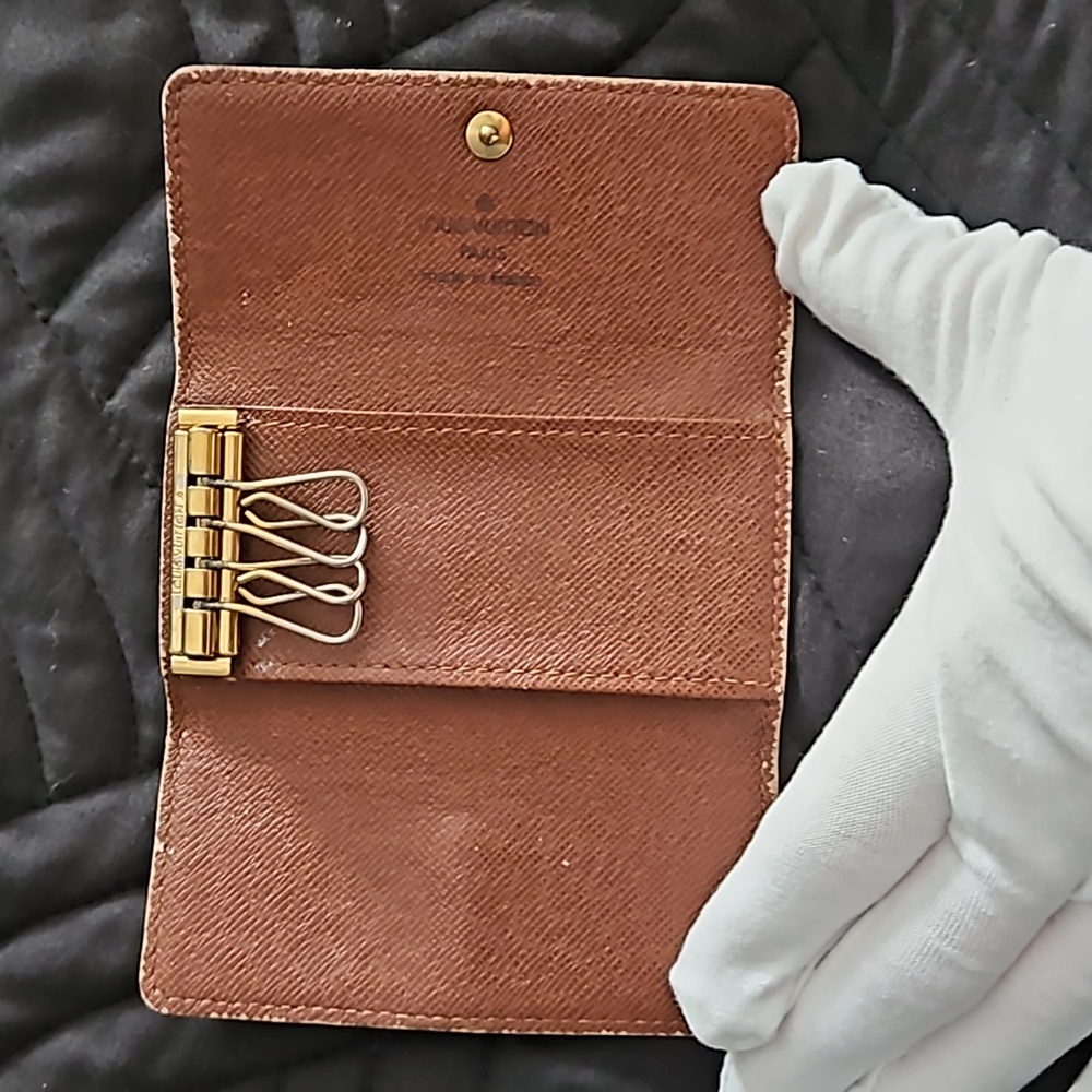 Louis Vuitton key holder with box - Picture 3 of 10